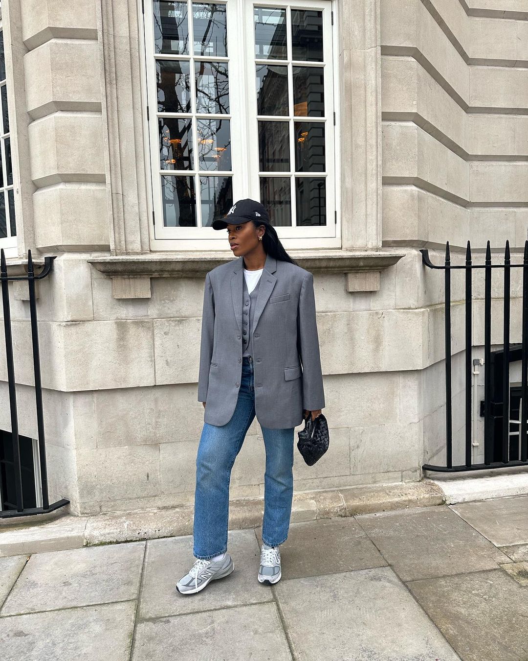 5 Simple Outfits That Will Work For the Financial institution Vacation Weekend, No matter You Have Deliberate